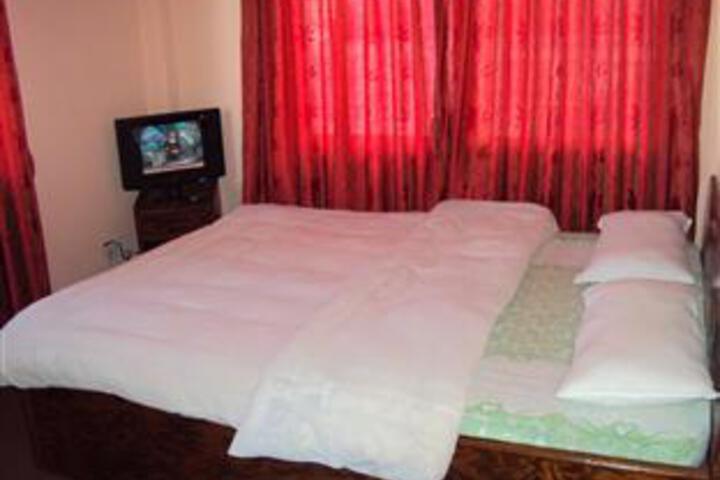 Room 3 of 6
