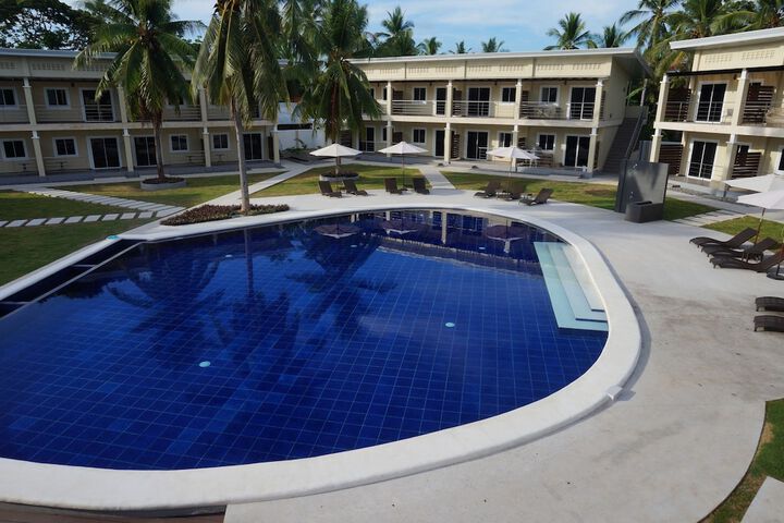 Pool 23 of 32
