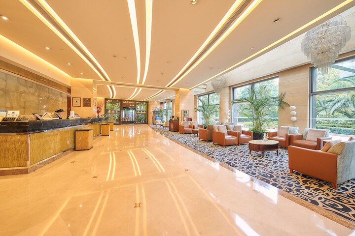 Lobby Photos