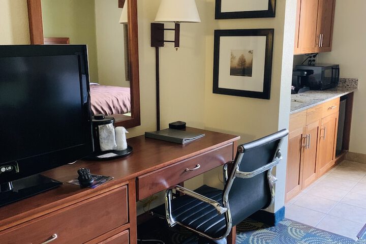 2 Queen Beds Accessible (8 of 70)