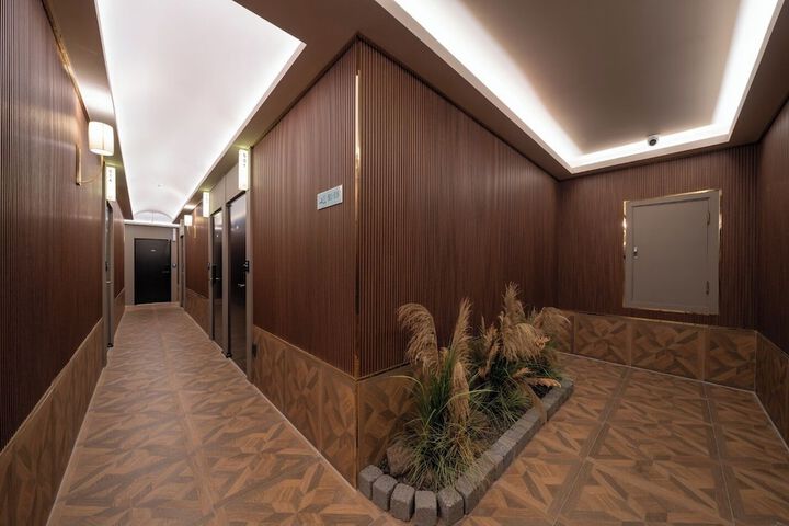 Ballroom/Hall 40 of 43