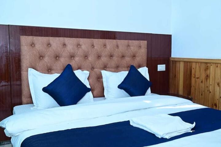 Room 3 of 19