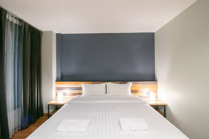 Room 11 of 60