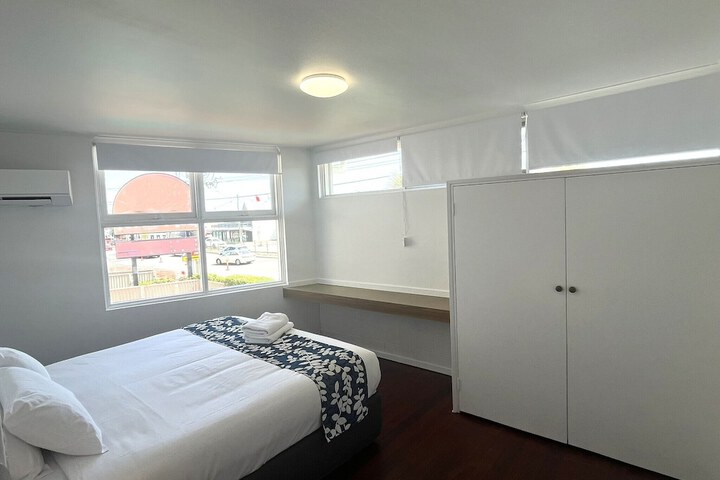 Room 30 of 83