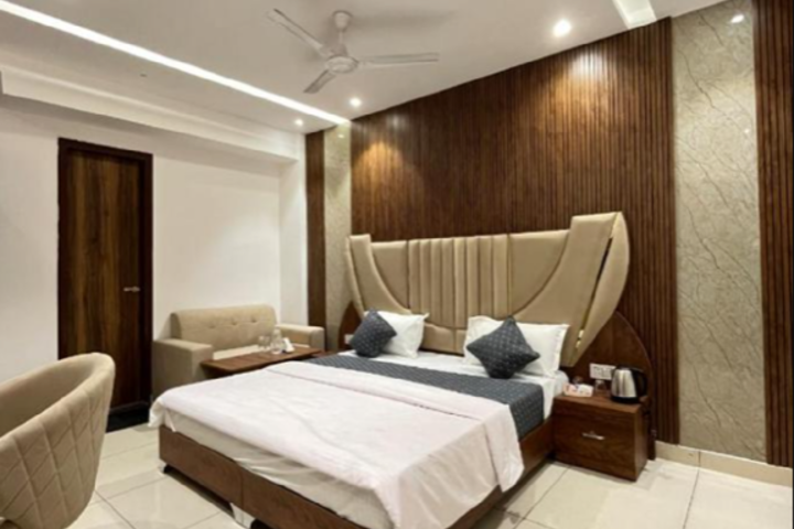 Hotel platinum inn