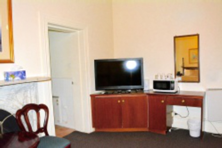 Room 631 of 768