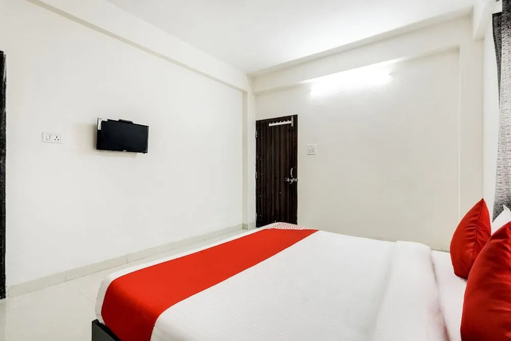 Room 3 of 13