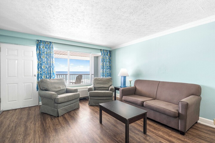 Room 53 of 120