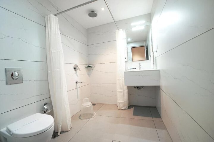 Room 40 of 81