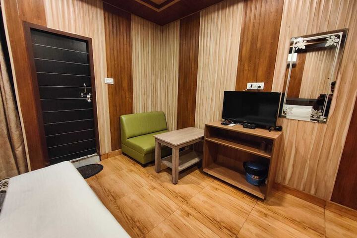 Room 38 of 92