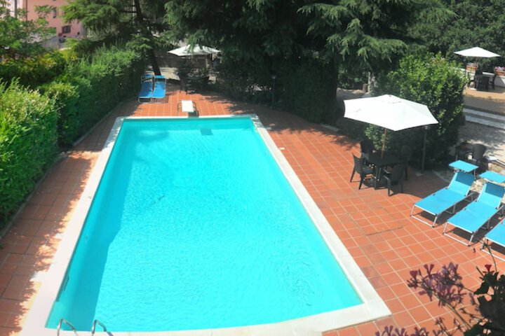 Pool 38 of 74
