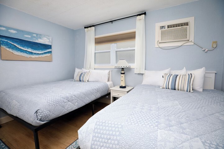 Room 40 of 138