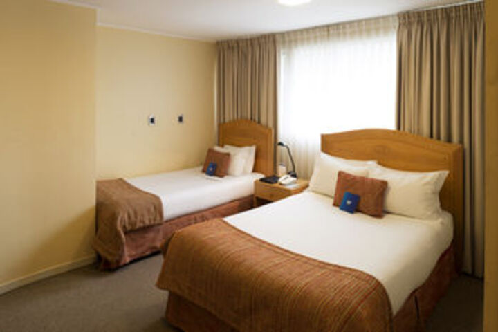 Room 16 of 43