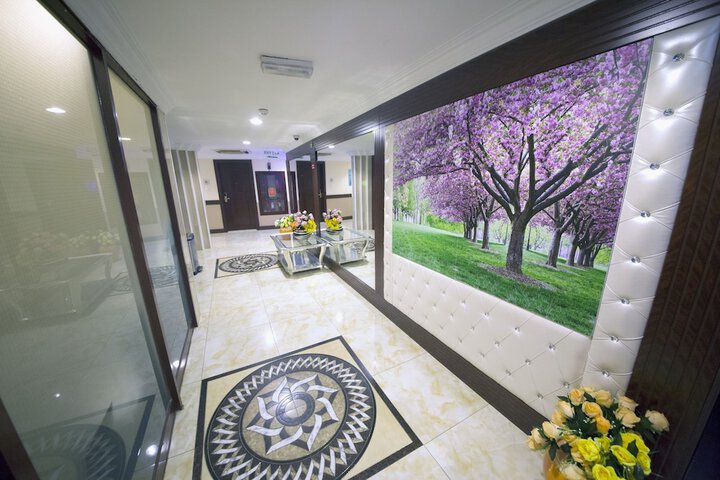 Ballroom/Hall 51 of 63