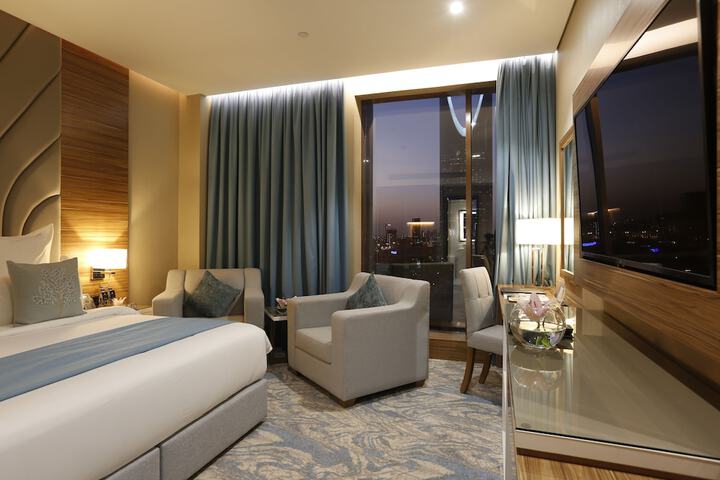 Room 35 of 43