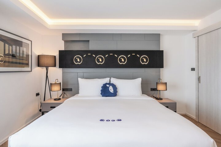 Room 14 of 39