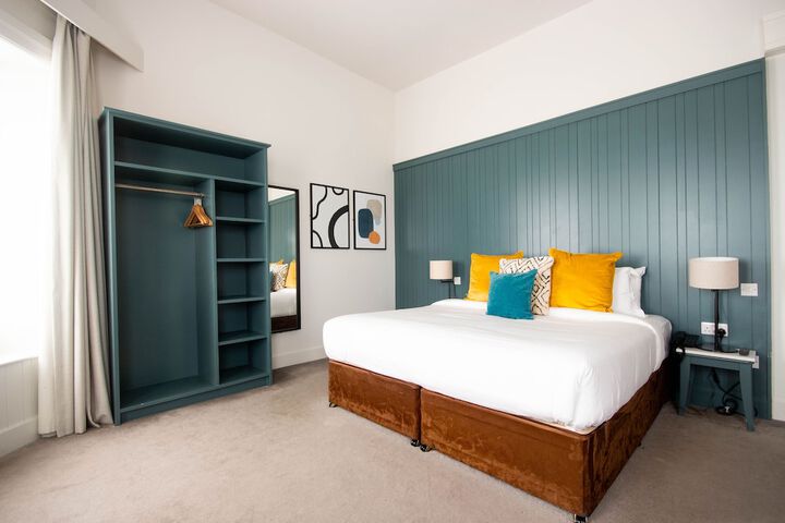Room 7 of 67