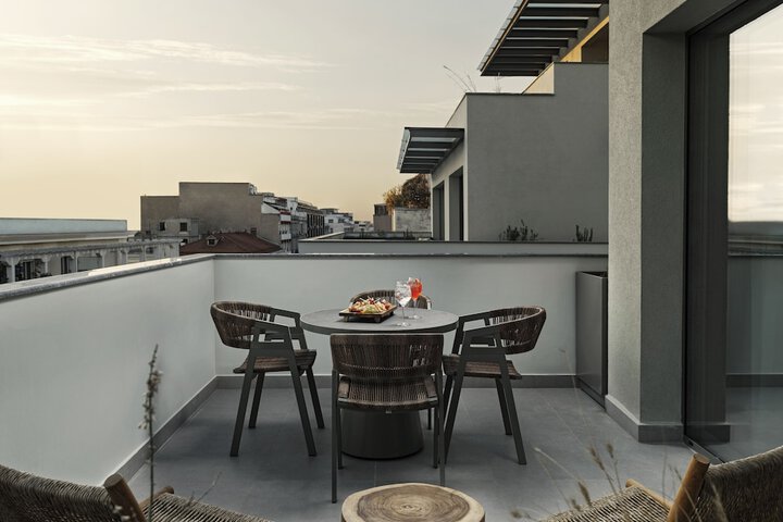 Terrace/Patio 98 of 99