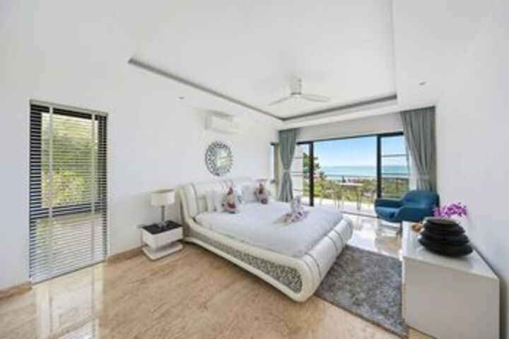 Room 5 of 28
