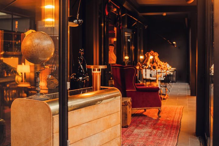 Guest Lobby