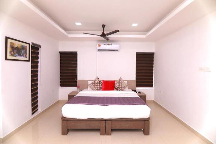 Room 21 of 38