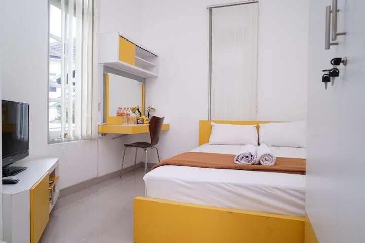 Room 17 of 44