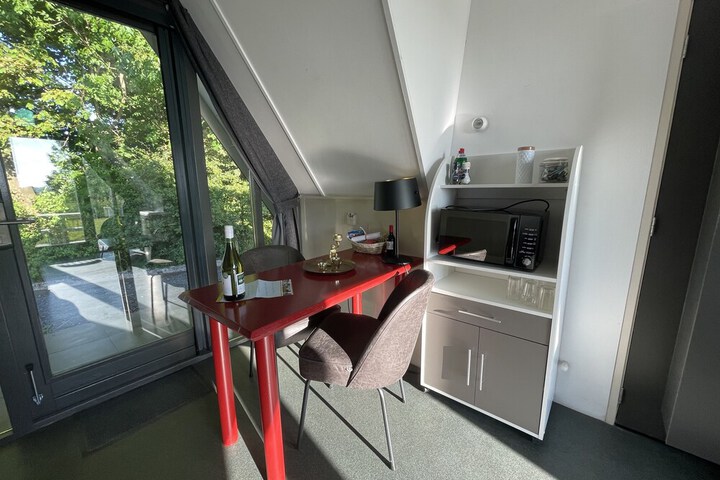 Room 7 of 26