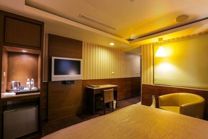 Room 9 of 23