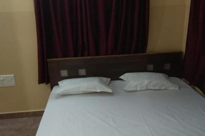 Room 2 of 6