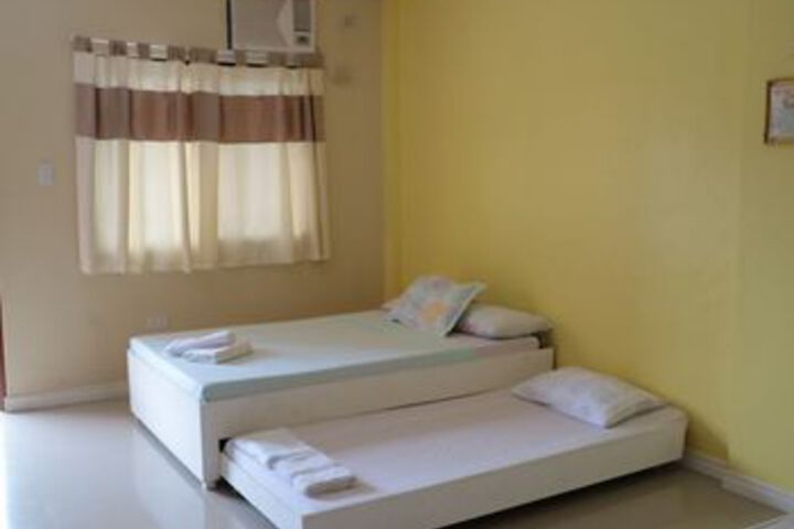 Room 19 of 34