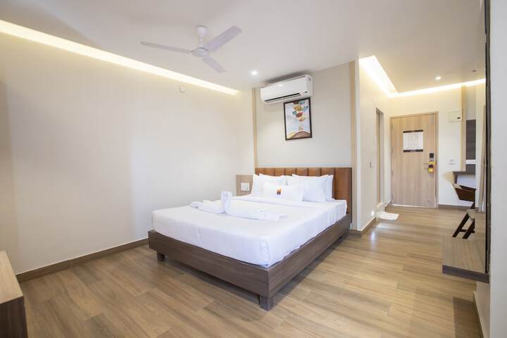 Room 12 of 63