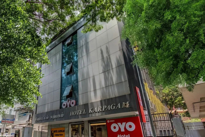 OYO Flagship 29891 Karpagam CO