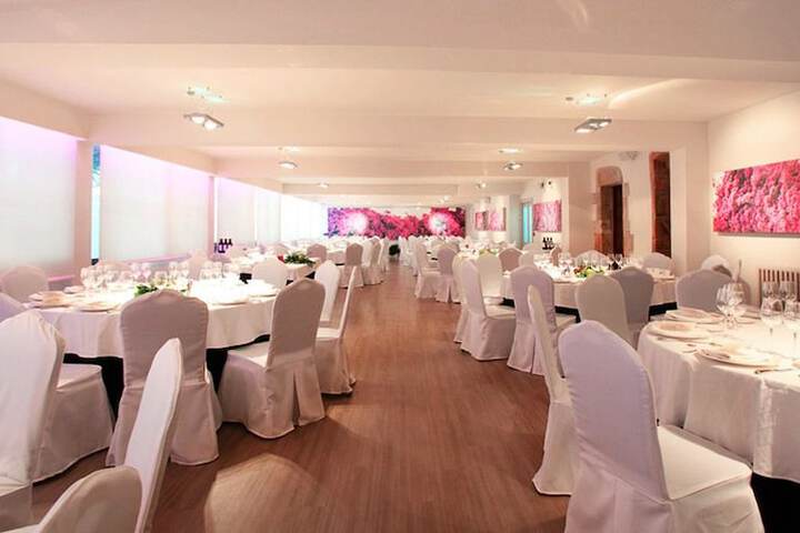 Ballroom/Hall 30 of 44