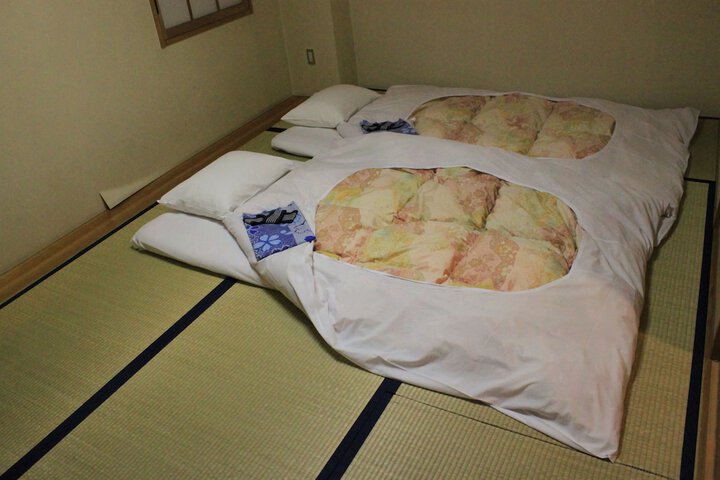 Room 8 of 60