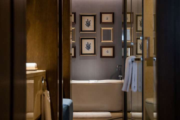 Room 32 of 54