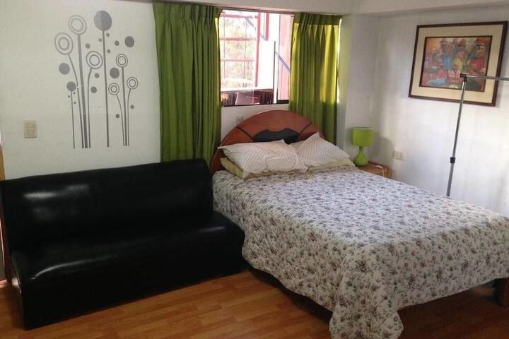 Room 5 of 79