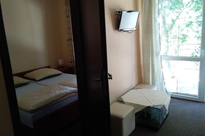 Room 9 of 52