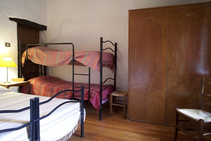Room 12 of 36