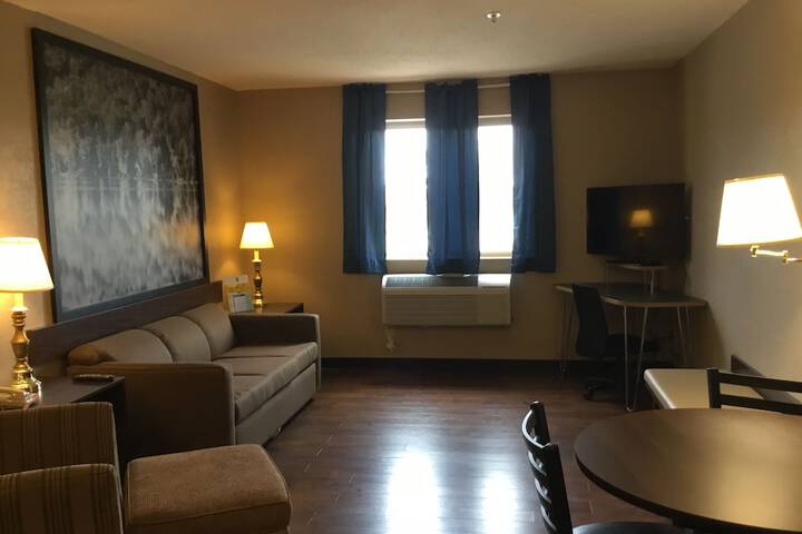 Room 12 of 52