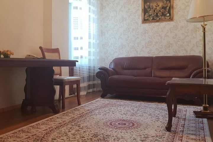 Room 27 of 47