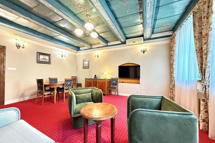 Room 19 of 26