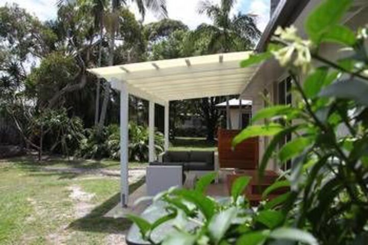 Hotel Exterior 7 of 21