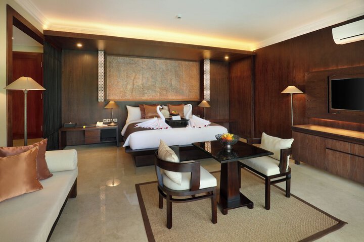 Hero Image 1 of 49