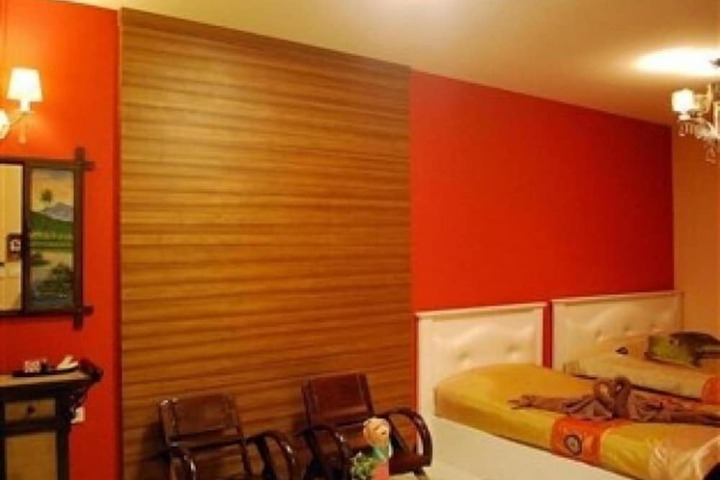 Room 14 of 29