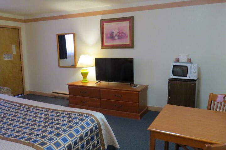 Room 10 of 87