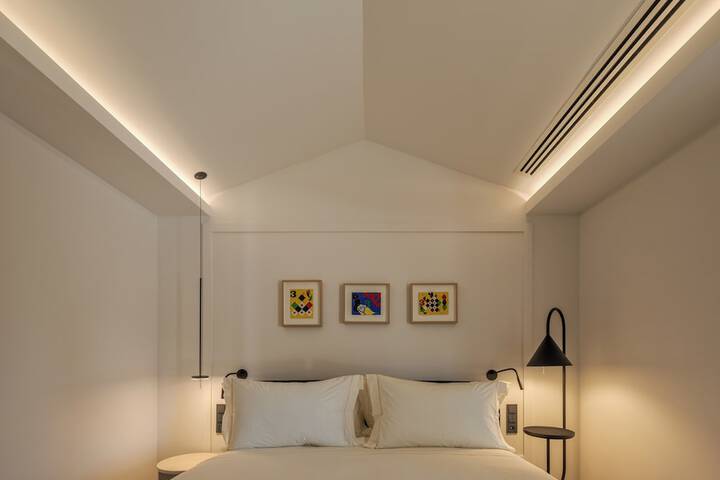Room 15 of 80