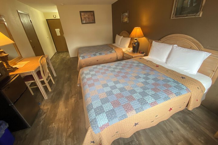 Room 13 of 106
