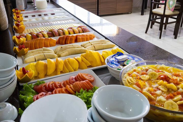 Breakfast/Coffee Service 62 of 103