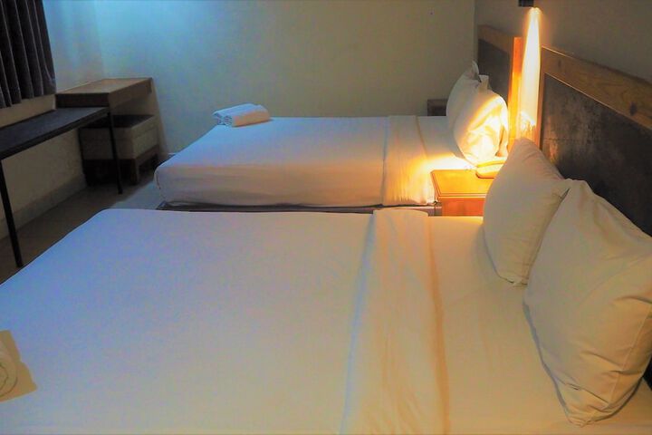 Room 15 of 52