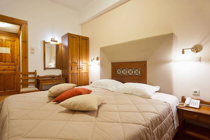 Room 35 of 50